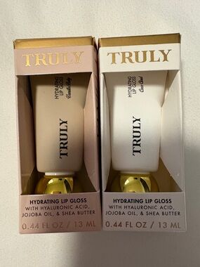 TRULY Hydrating Lip Gloss Set - Vanilla Baby & Coco Cloud 13 ml